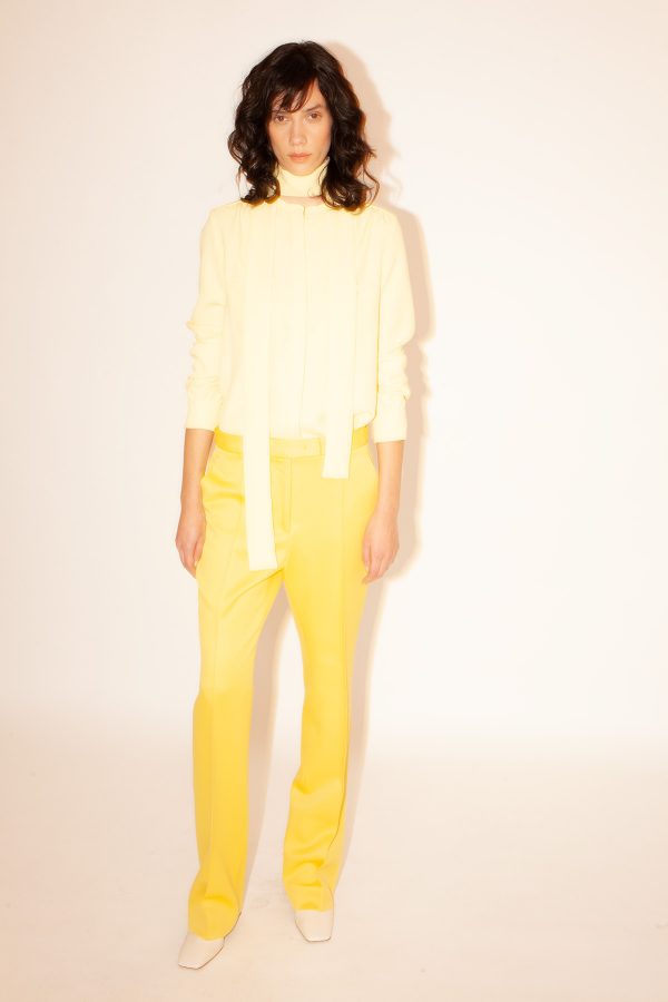 dheinrich-Camomille-Cady-70's-Blouse-&-Yellow-Gabardine-High-Rise-Boot-Cut-Pants_37-115