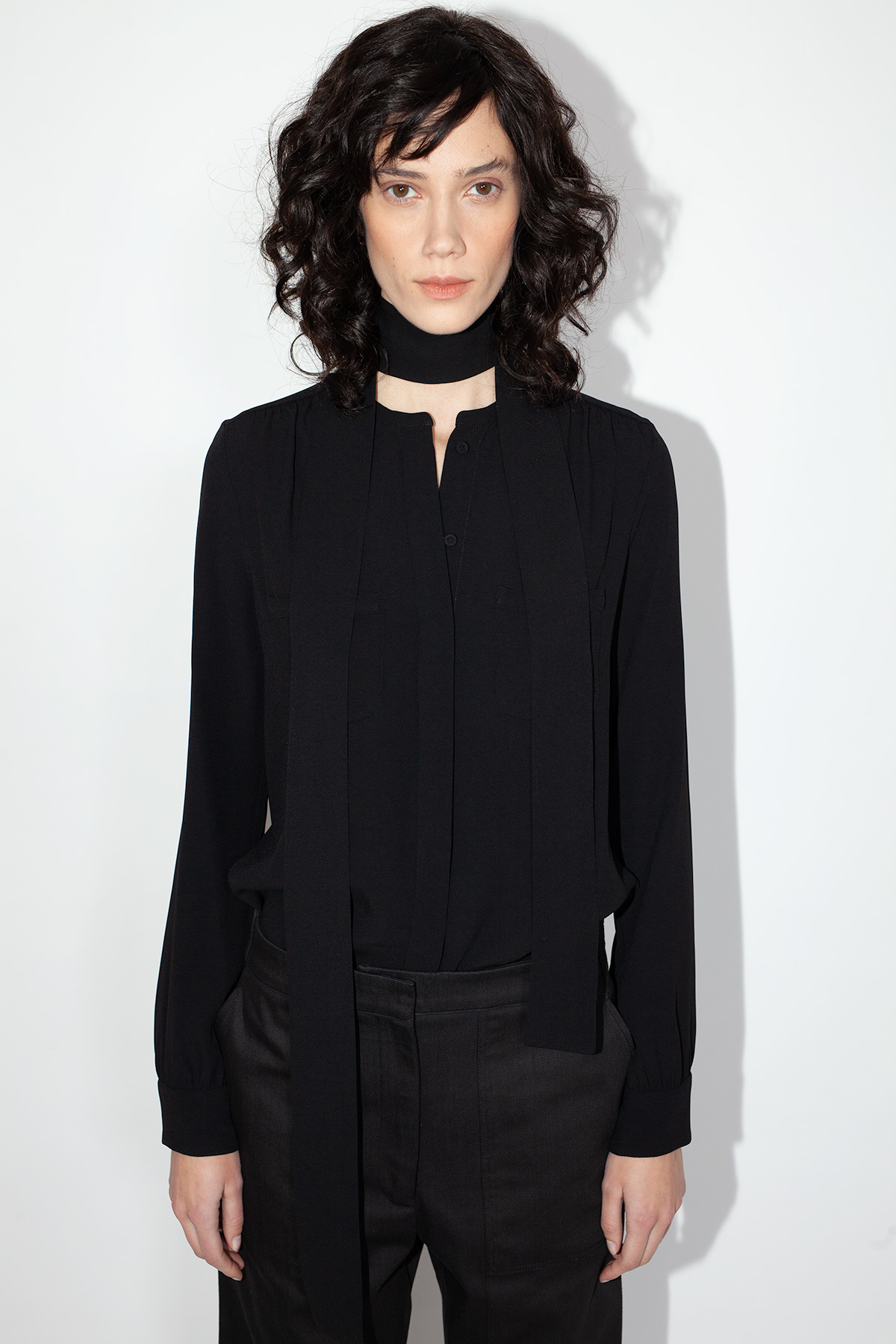 dheinrich-Cady-70's-Blouse-w--Scarf---Black_06-37