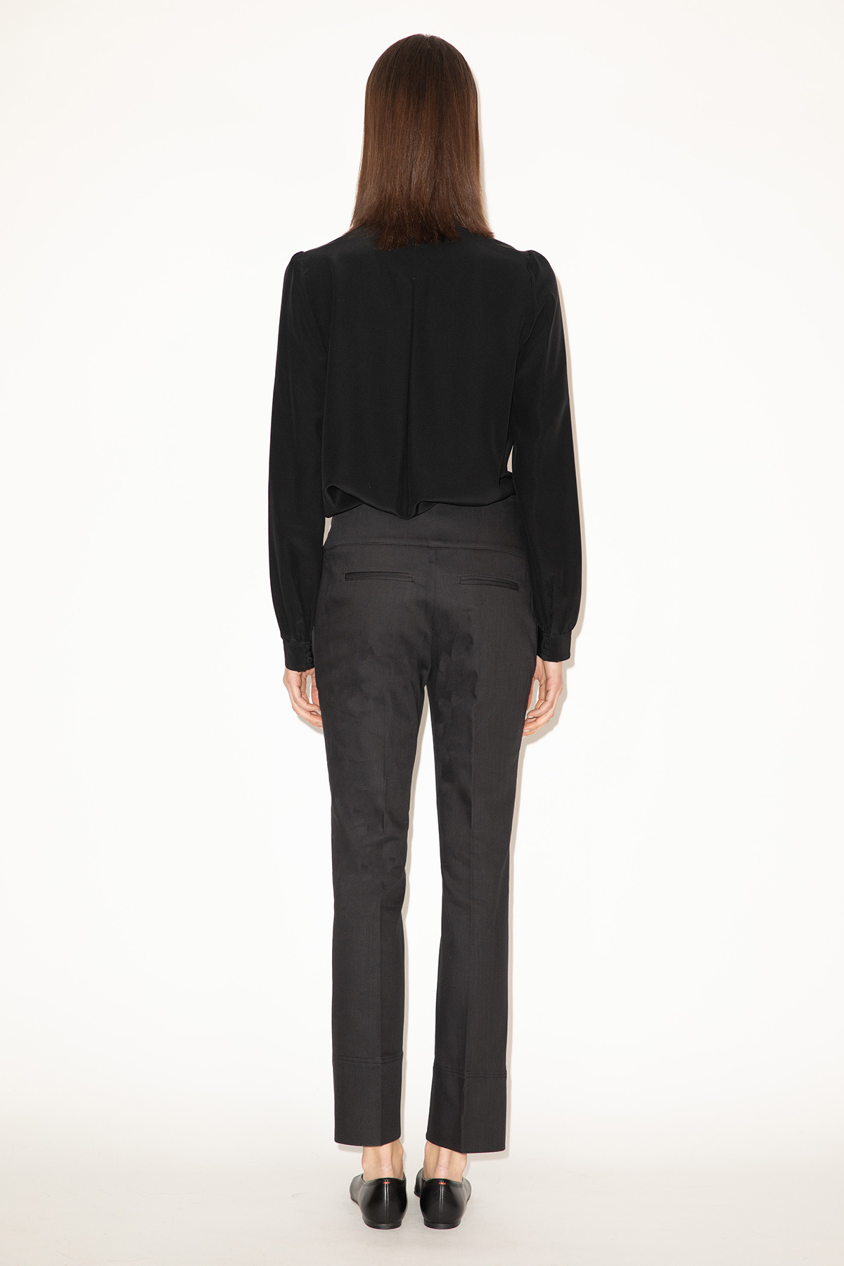 2025_DHeinrich-214-Black-Jeans-Ruby-