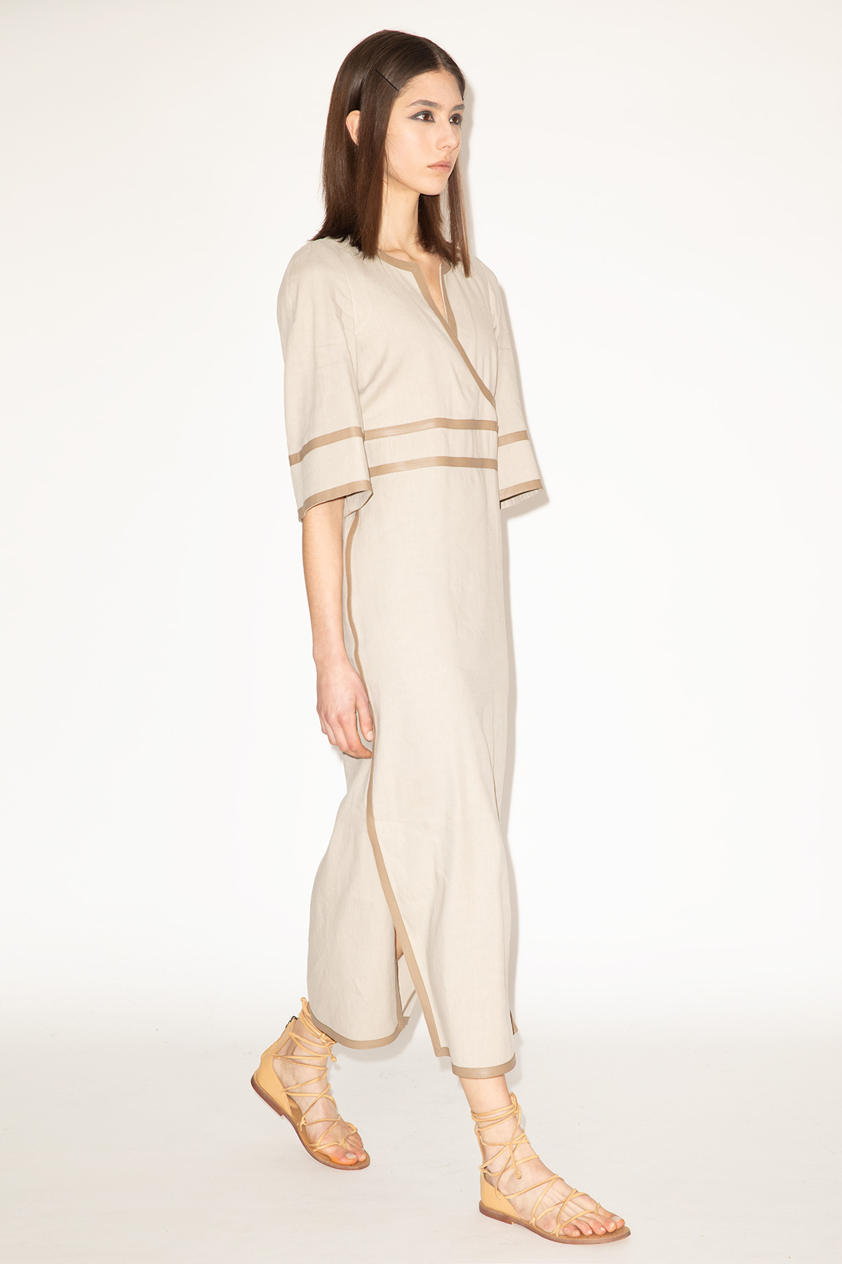 2025_DHeinrich-1337-Beige-Caftan-Dress