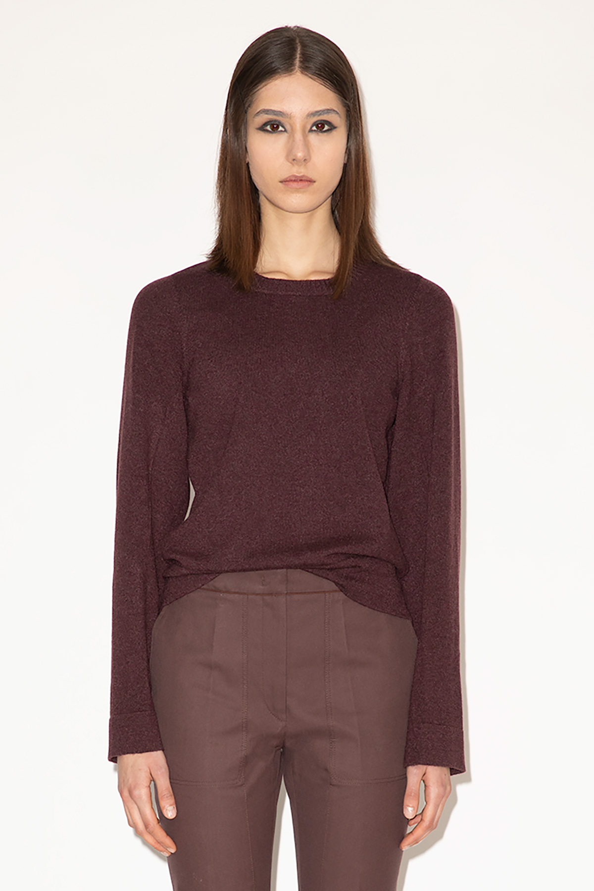 2025_DHeinrich-1155-Oxblood-Barrel-Sleeve-Sweater
