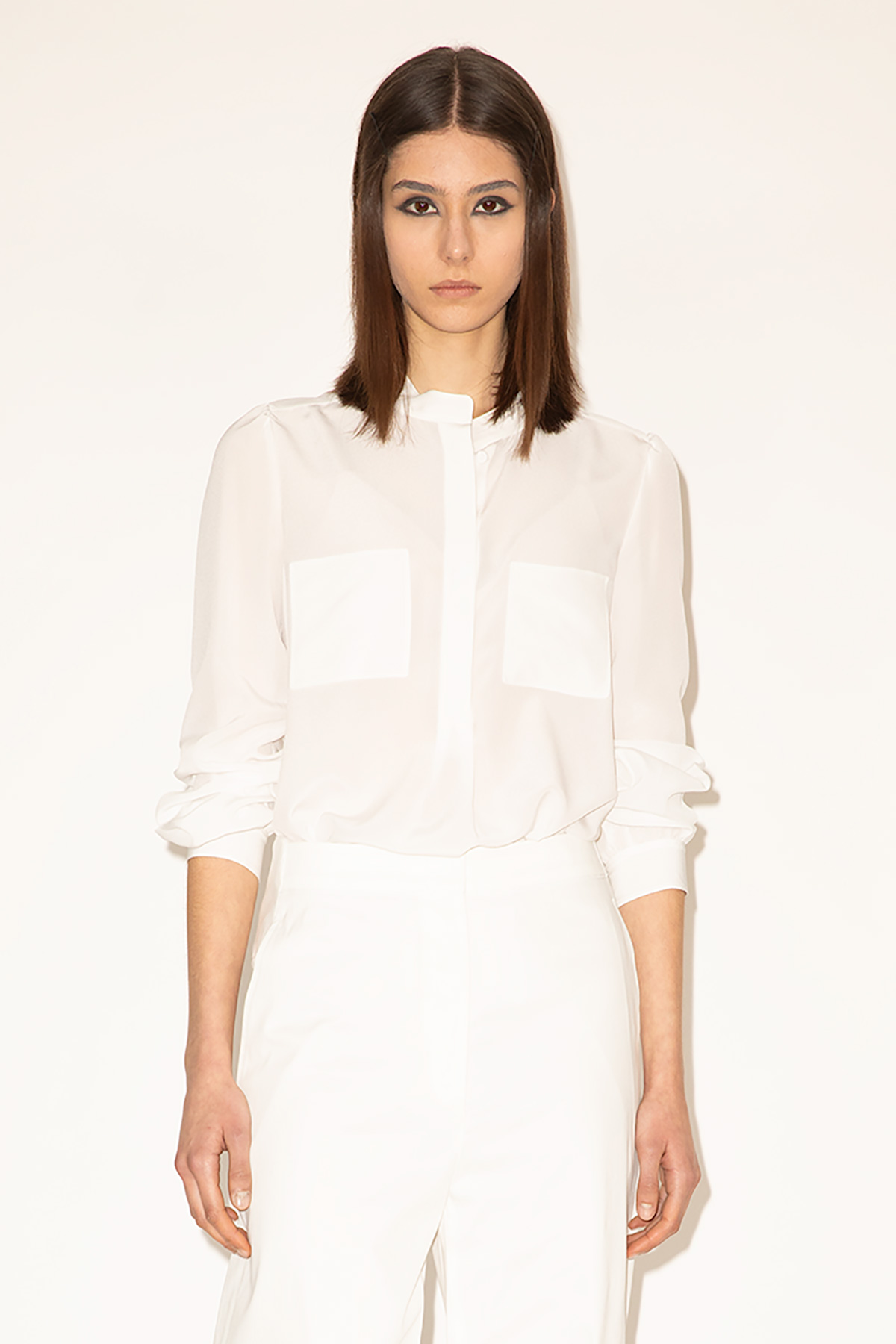 2025_DHeinrich-1545-white-Crepe-de-Chine-Blouse