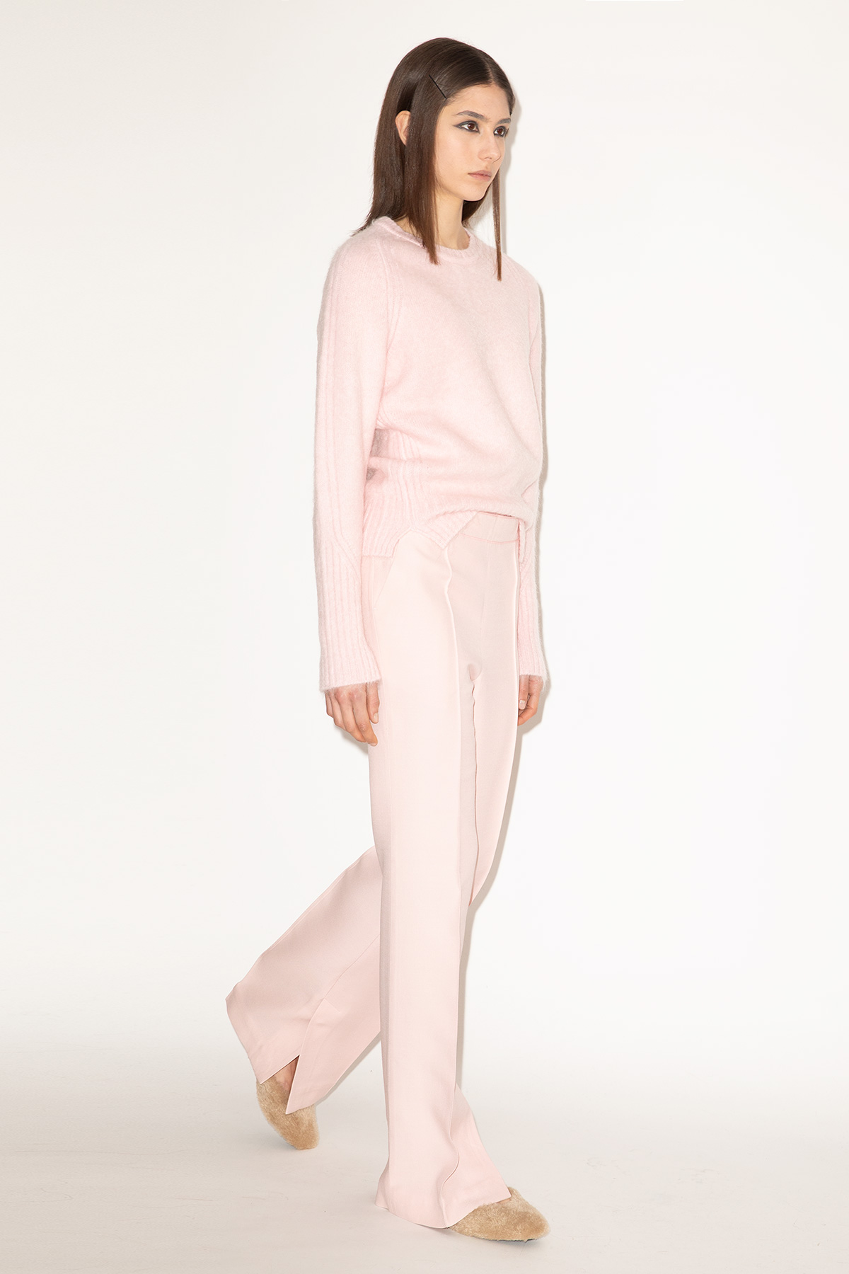 2025_DHeinrich-1286-Rose-Brushed-Mohair-Sweater-&-Rose-wide-Leg-Pants-w-Split