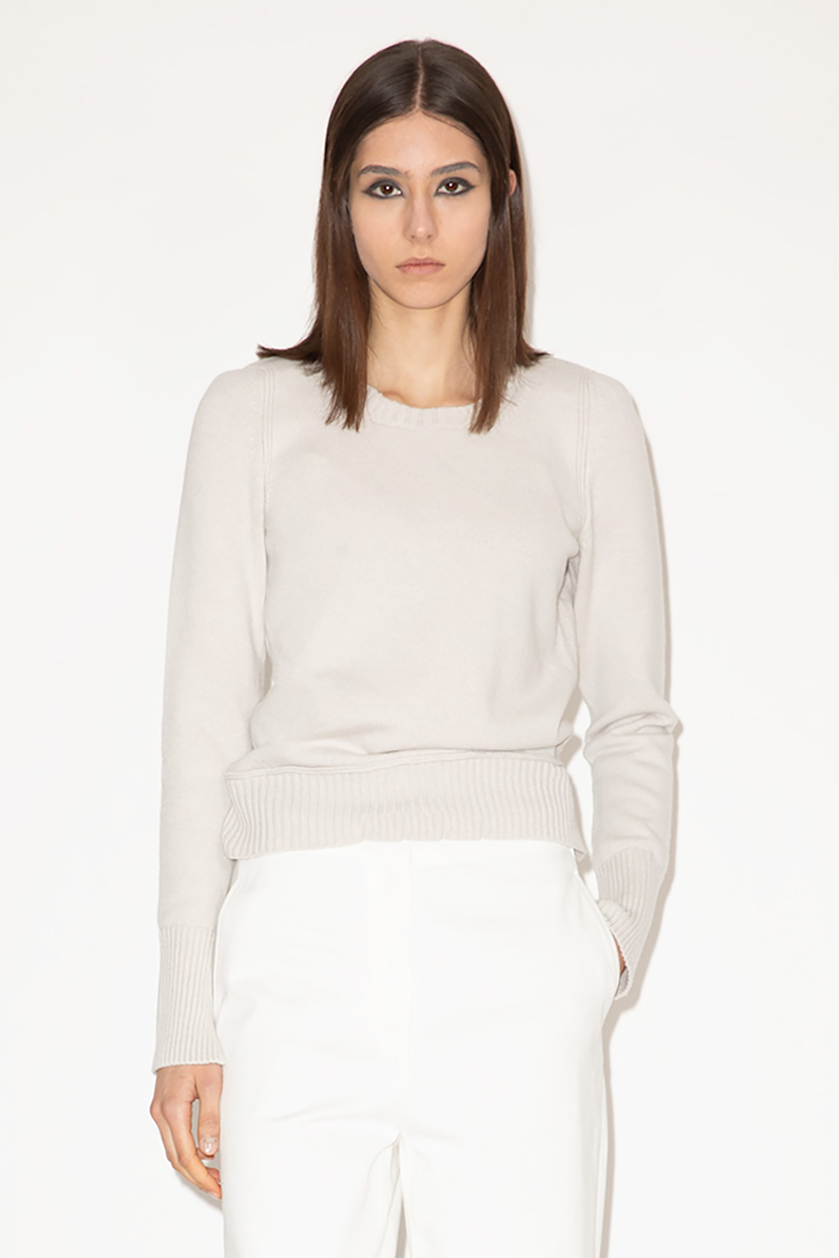 2025_DHeinrich-1708-Beatnik-Sweater