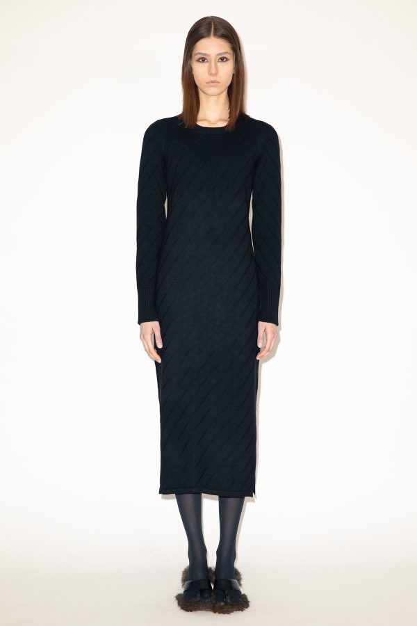 2025_DHeinrich-461A-Night-Blue-Diagonal-Knit-Dress