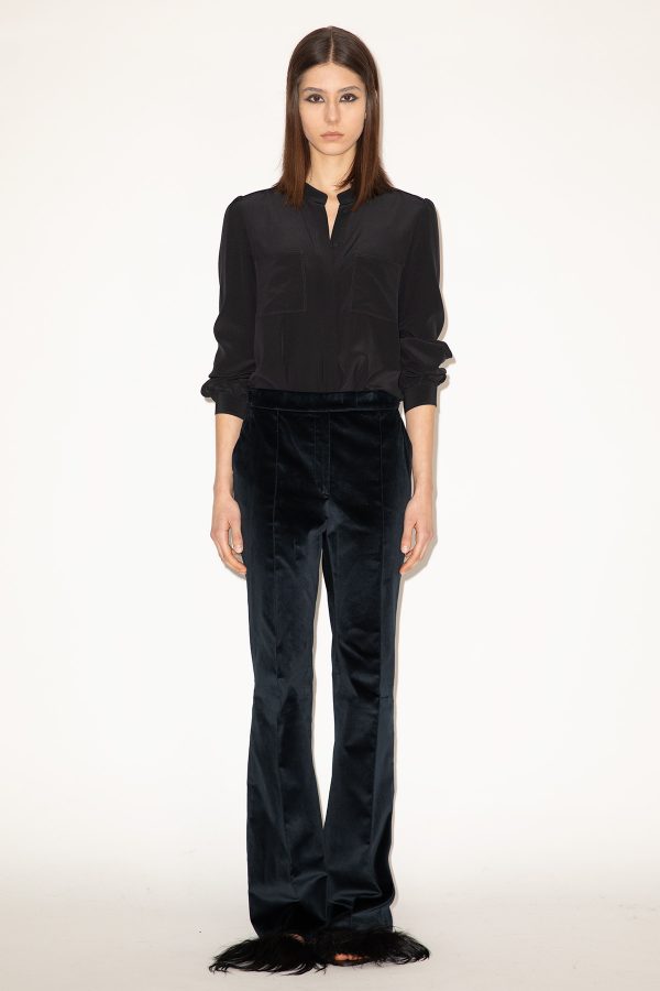 2025_DHeinrich-958-Chelsea-blouse-+-Velvet-Boot-Cut-Pants