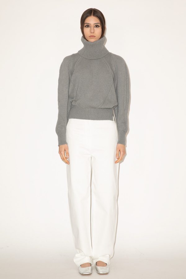 2025_DHeinrich-1715-Bomber-Sweater-A